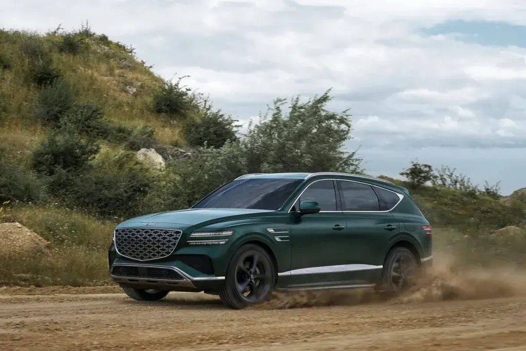 Genesis GV80 Hybrid: 347 к.с., 7,1 с до сотні та 7-ступенева КПП