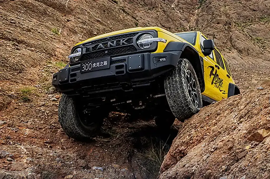Great Wall представив Tank 300 Hooke Trail із суцільним переднім мостом