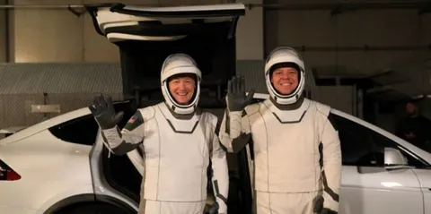 Маск спростував продаж китайського бізнесу Tesla заради злиття зі SpaceX