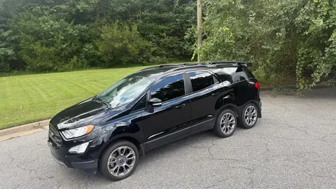 Шестиколісний Ford EcoSport виставили на аукціон за 5500 доларів