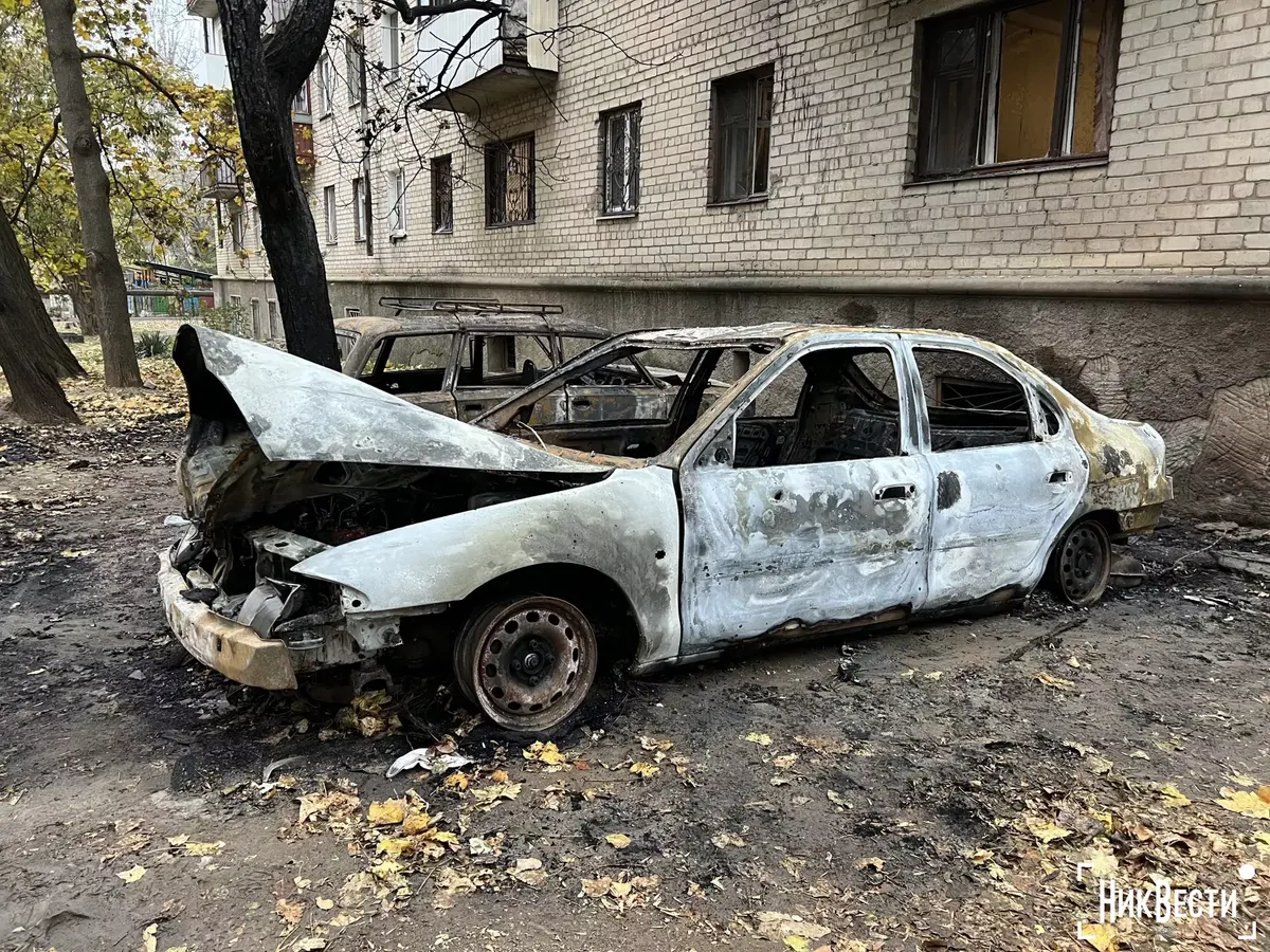 Атака FPV-дронів на Миколаївщині пошкодила два автомобілі