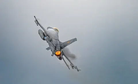 Болгарія шукає вживані F-16 та Gripen: що це означає для України