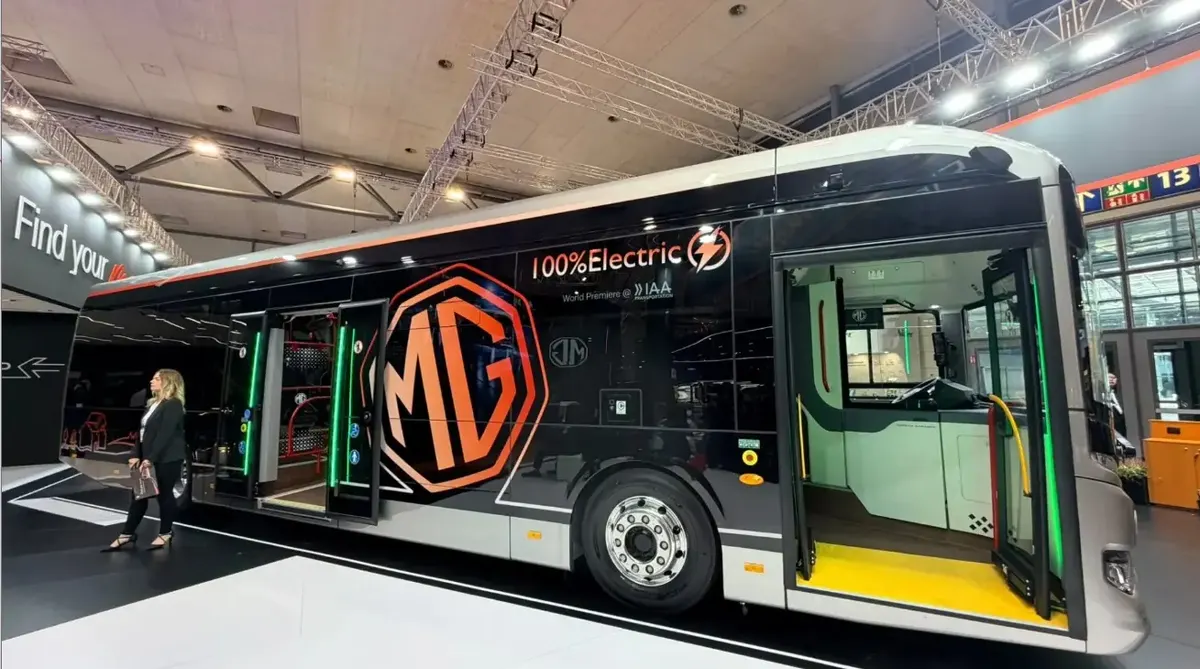 MG показала 12-метровий електробус iEV12LE із запасом ходу 650 км