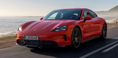 Porsche спростувала зняття Taycan, але скоротить кількість версій