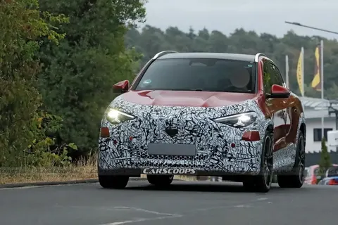 Mercedes-AMG GLA: три мотори, 680 к.с. і запас ходу до 643 км