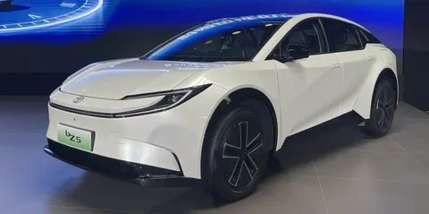 Toyota bZ5 2027: оновлена система допомоги та знижки в Китаї