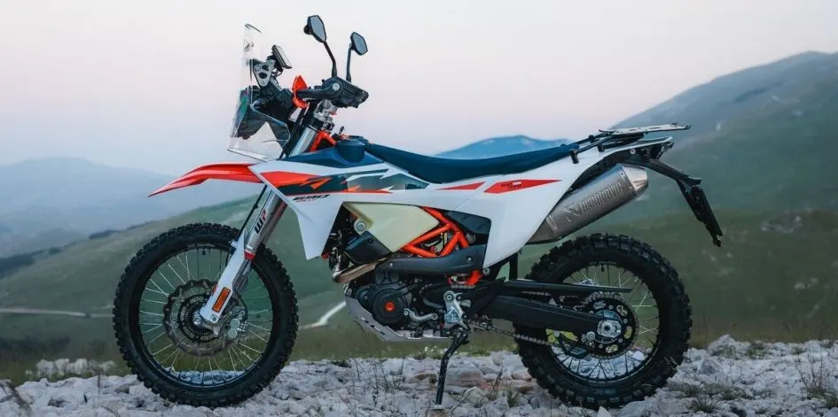 KTM 690 Rally 2027: ралійний мотоцикл на базі 690 Enduro R