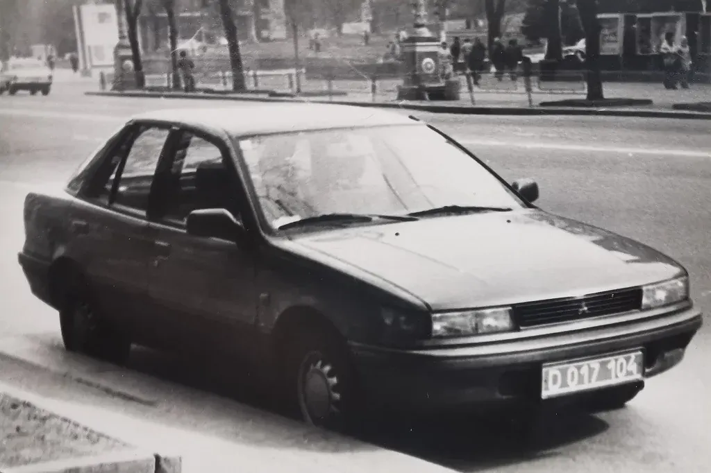 Mitsubishi Lancer 1990 року виставили на продаж у Києві: що це за машина