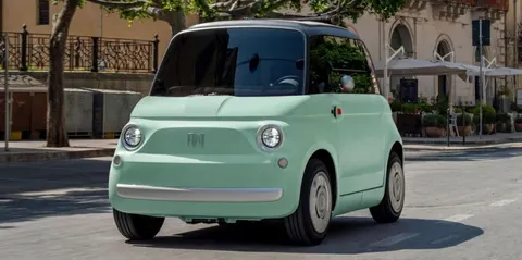 FIAT додав Topolino версію Dolcevita зі складаним дахом