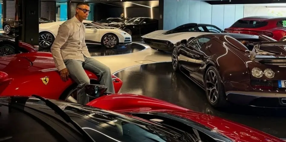 Автопарк Роналду: суперкари на $30 млн і Bugatti за $10 млн