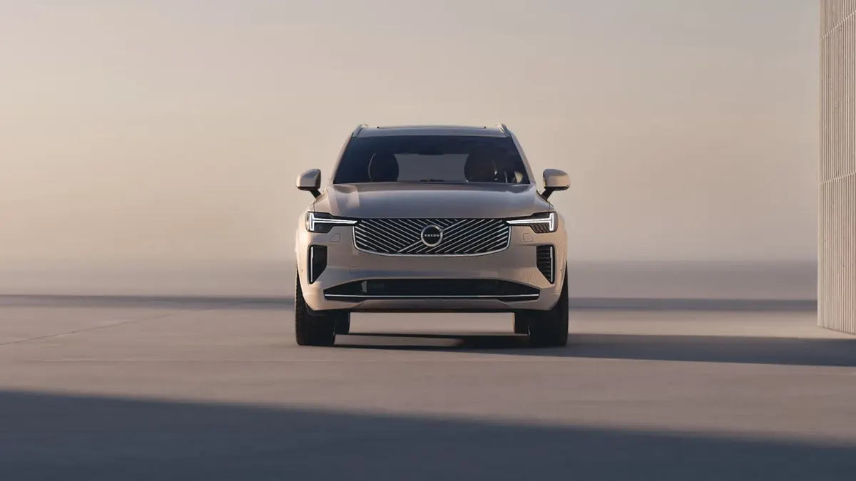 Volvo XC90 для родини: 7 місць, гібриди та багажник до 1941 л