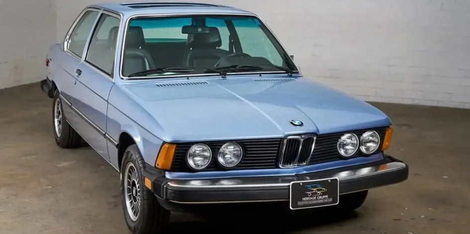 Раритетний BMW 320i E21 1977 року не знайшов покупця на аукціоні