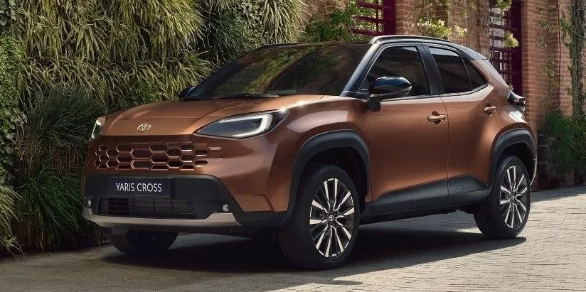 Toyota Yaris Cross лідирує серед субкомпактних кросоверів в Україні