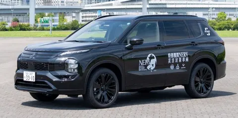 Mitsubishi показала Outlander PHEV для роботи під час стихійних лих