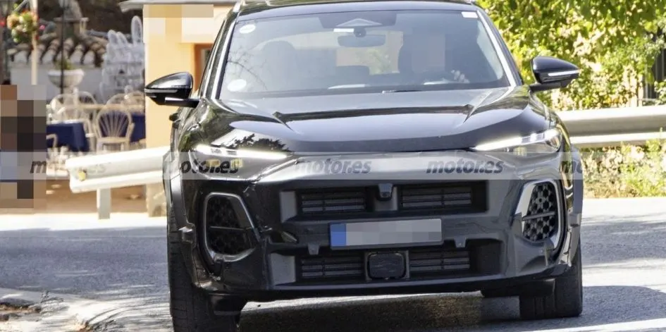 Porsche тестує новий кросовер на базі Audi Q5: що відомо