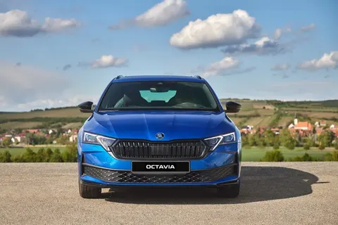Škoda в Україні: спеціальні ціни на Octavia, Karoq та Enyaq до кінця серпня