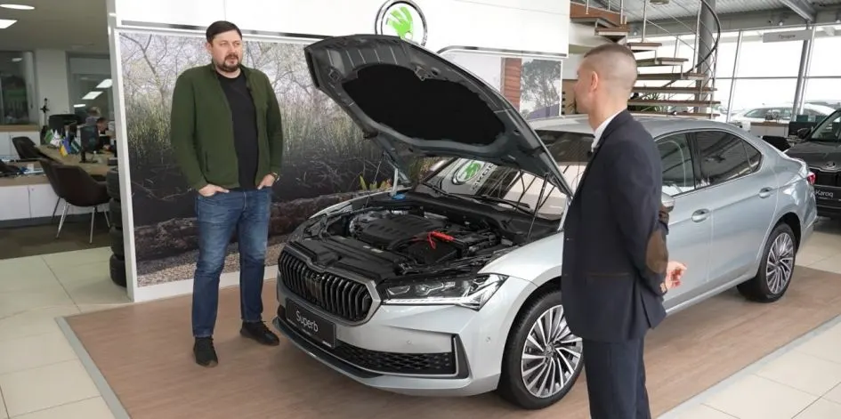Попит на бензинові авто в Україні впав на 2% у серпні