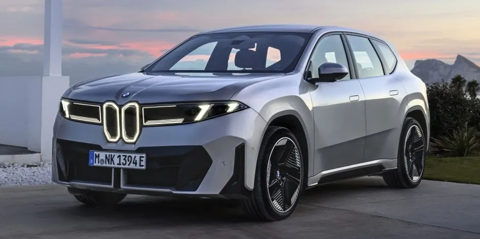 BMW натякнула на потужнішу версію iX3: що відомо