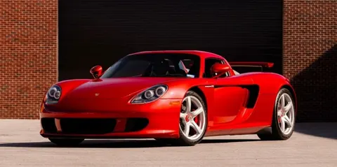 Porsche Carrera GT у кольорі Ferrari знову виставлять на аукціон