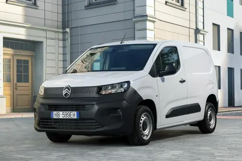 Citroen Berlingo Van First: прем'єра у Ганновері та що це дає водієві