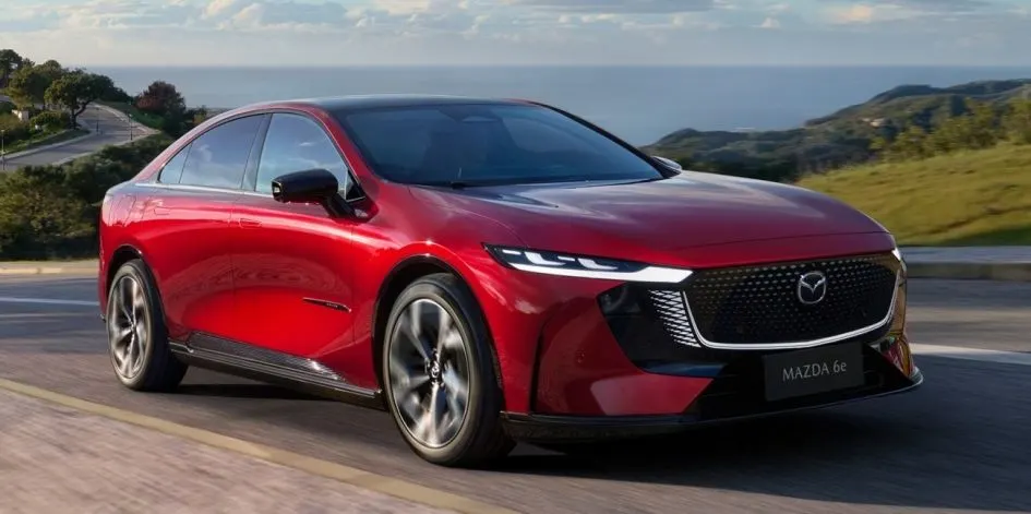Mazda6e 2027: нова батарея, 560 км запасу ходу та ціни від 47 490 євро