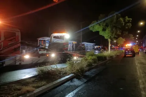 У Кані автомобіль в'їхав у натовп біля бару: є загиблий