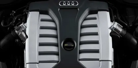 Audi змінює стратегію: електромобілі не скасовують, але V8 залишається