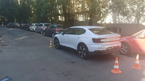 У Львові Polestar наїхав на 11-річного пішохода: дитину госпіталізовано