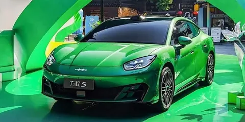BYD Leopard Formula S: офіційні фото та характеристики