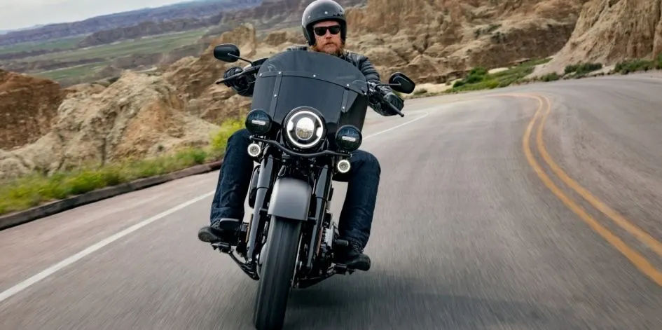 Harley-Davidson Deadwood: ретро-бобер на сучасній базі