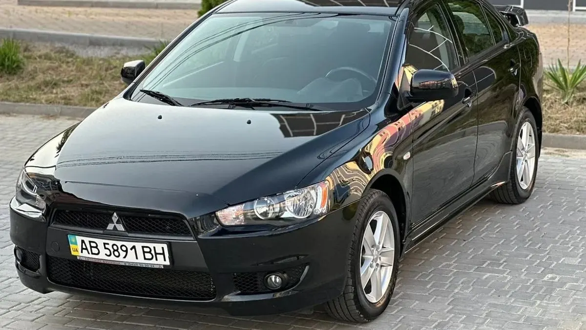 У Вінниці продають Mitsubishi Lancer X із пробігом 13 тисяч кілометрів