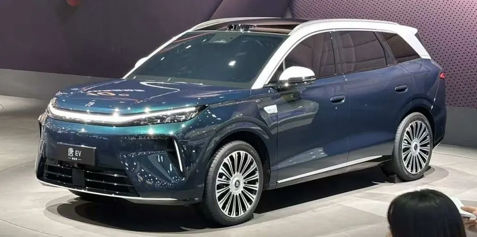 BYD Tang нового покоління: на 850 км заряду та з автопілотом