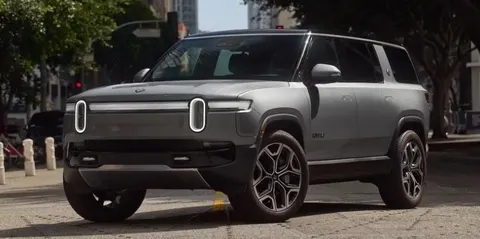 Rivian оновила R1T і R1S: нові версії, ціни та опції