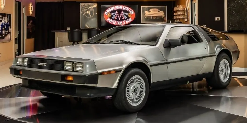 DeLorean DMC-12 із пробігом 6920 км продають за 119 900 доларів