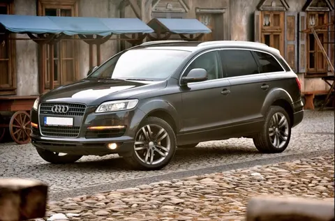 Вживані преміальні кросовери: Audi Q7 лідирує на ринку України